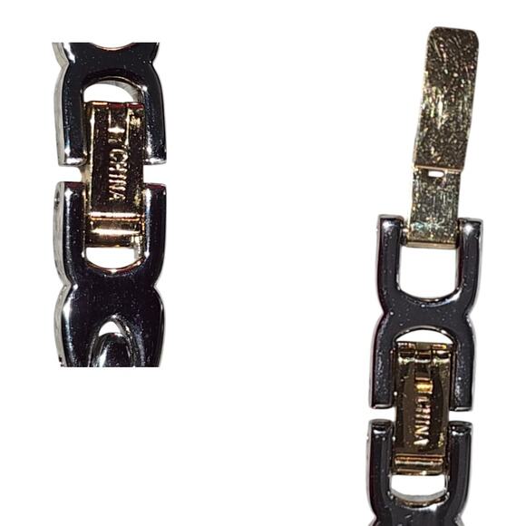 Stainless Steel Two Tone XO Bracelet Jewelry Snap Lock Clasp 8" - Picture 3 of 5